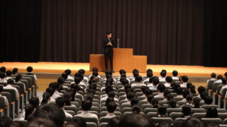 【新学期始業式】校長が語る「ありたい自分」への挑戦！