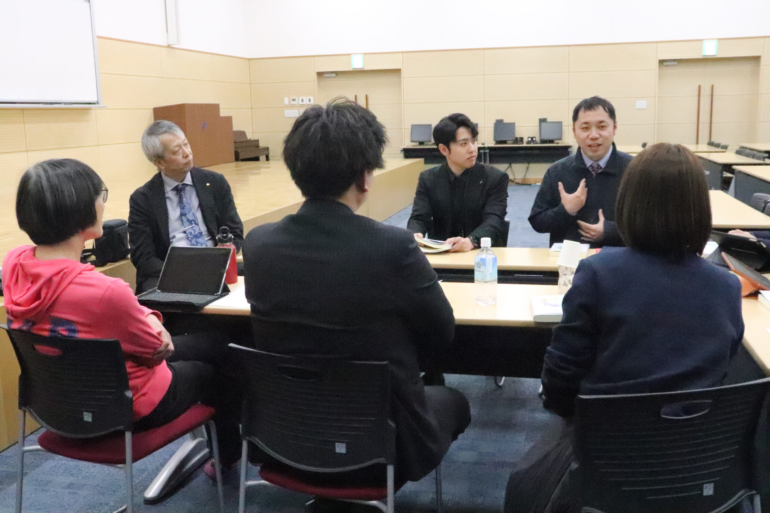 トランスジェンダー生徒と学校』をめぐる読書会 -第4回職員研修（第2